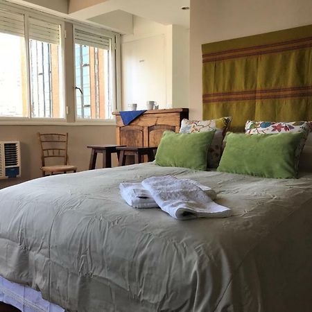 Dpto. Av. Corrientes Al 700-Centro Appartement Buenos Aires Buitenkant foto