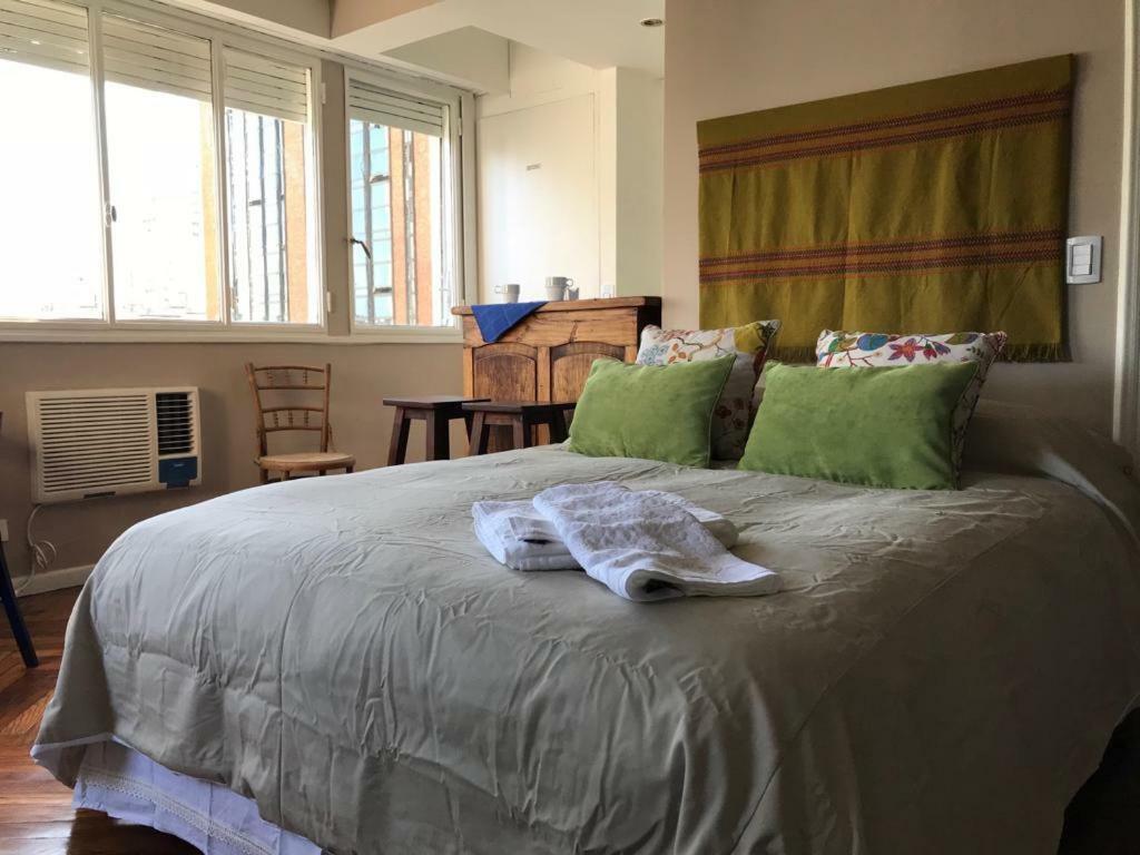 Dpto. Av. Corrientes Al 700-Centro Appartement Buenos Aires Buitenkant foto